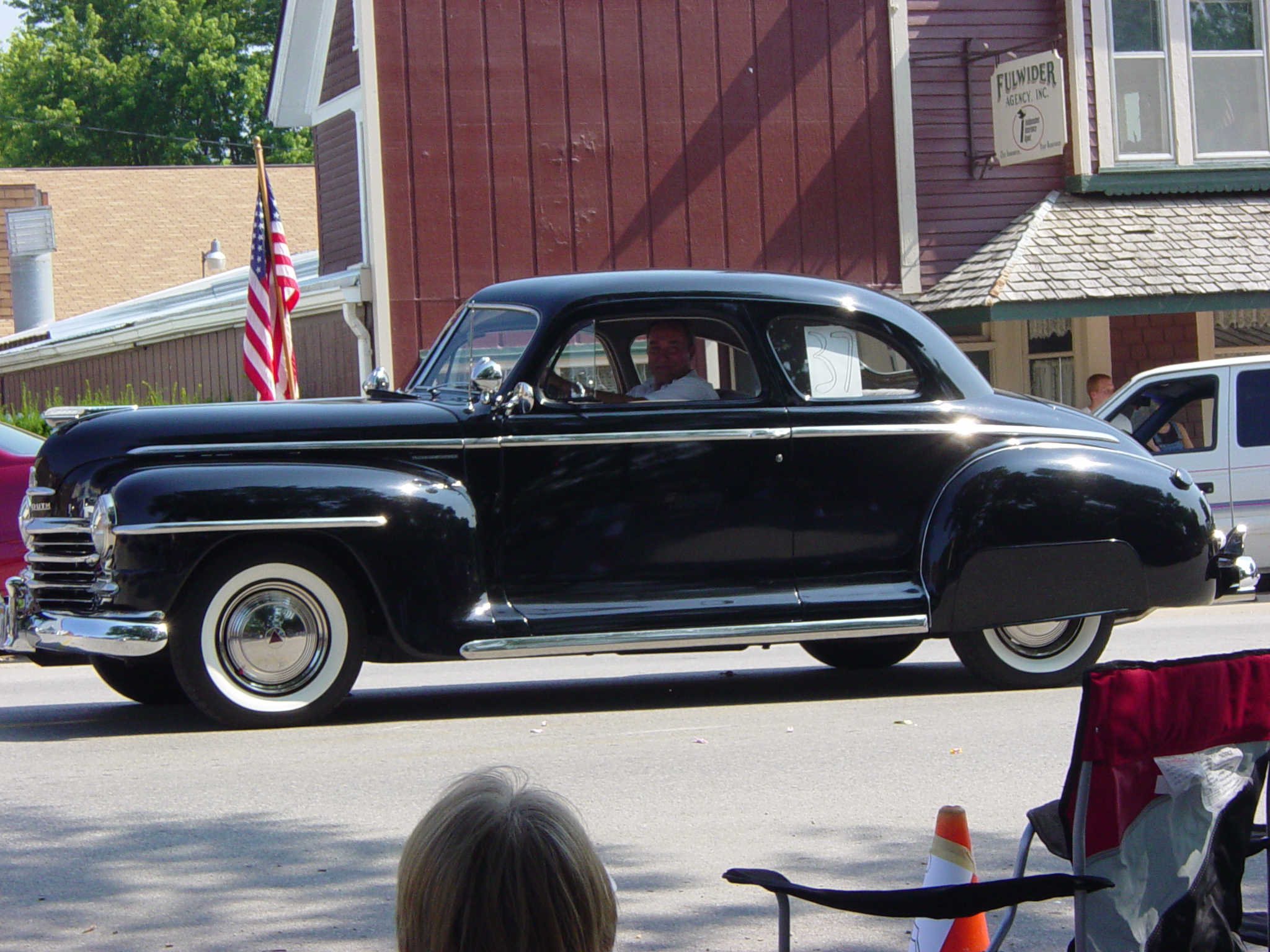 Veery spiffy old car.